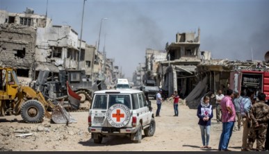 The ICRC donates body bags to Mosul civil defence directorate in Mosul