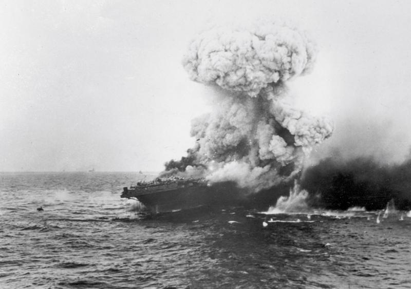 Heavy explosion on board the U.S. Navy aircraft carrier USS Lexington 