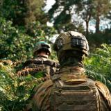 Australian Army soldiers instruct Armed Forces of Ukraine personnel during a trench clearing serial.